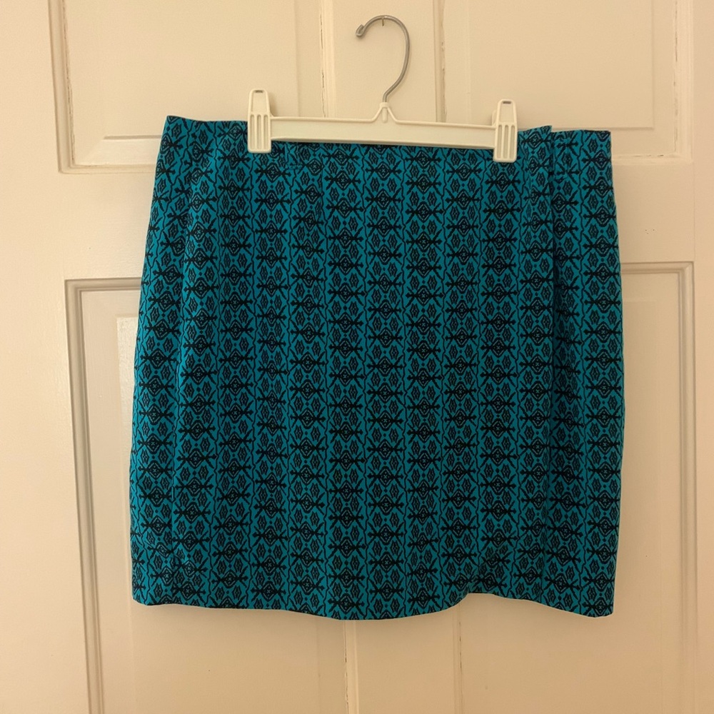 Patterned skirt - Picture 3 of 3
